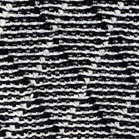 Pier1 Cashmere Feel Throw Blanket - Picture 2 of 6